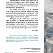 Au milieu des vents bleu et noir
